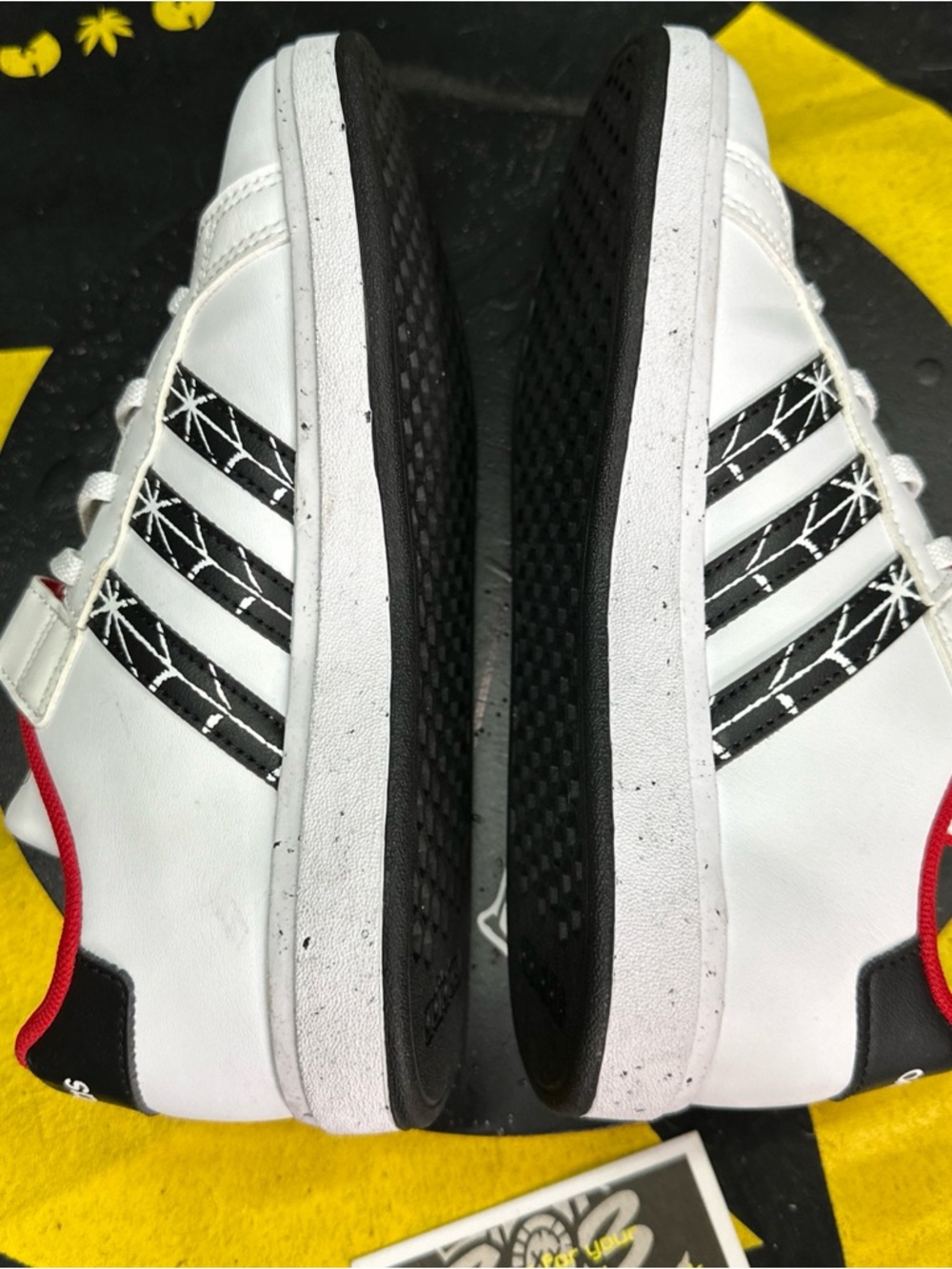 Adidas Grand Court X Marvel Spider-Man Size 2Y - Picture 5 of 7